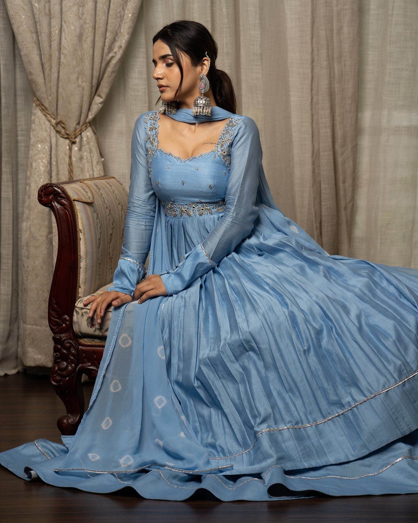 LUNA BLUE